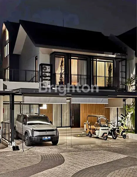 image DIJUAL BESERTA ISINYA 1 UNIT RUMAH 2 LANTAI, MEWAH, THEMATIC DAN SIAP HUNI YANG LOKASINYA DI TATAR TARUBHAWANA KOTA BARU PARAHYANGAN, PADALARANG (1)