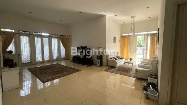 image DIJUAL 1 UNIT RUMAH 1,5 LANTAI YANG LOKASINYA DI CIKAJANG AΝΤΑΡΑΝΙ (2)
