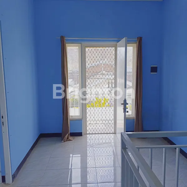 image RUMAH 2 LANTAI SIAP HUNI DI PONDOK BENOWO INDAH, DEKAT RAYA PAKAL (4)