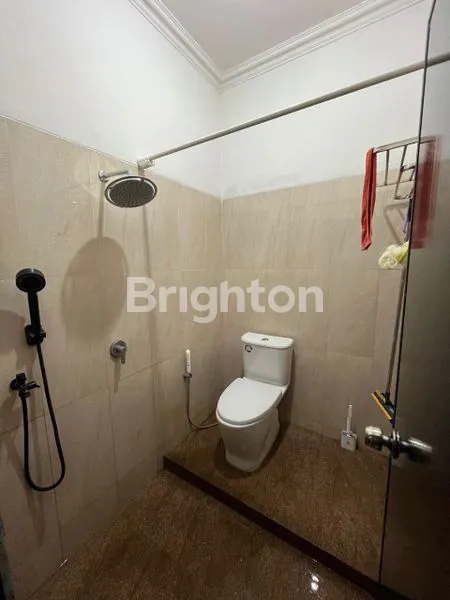 image DIJUAL BESERTA ISINYA 1 UNIT RUMAH CANTIK ASRI TERAWAT DAN SIAP HUNI YANG LOKASINYA DI KOTA BARU PARAHYANGAN, PADALARANG (7)