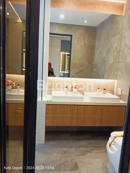 image RUMAH MEWAH HANNAM DI KAWASAN CLUSTER SHILA AT SAWANGAN (5)