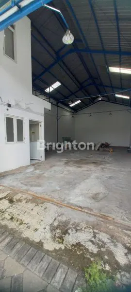 image GUDANG SIAP PAKAI GUNUNG ANYAR (3)