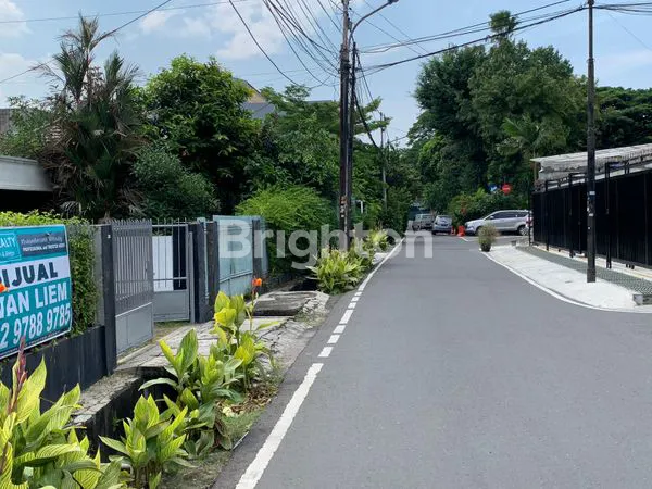 image RUMAH BESAR MURAH DI JAKARTA PUSAT (8)