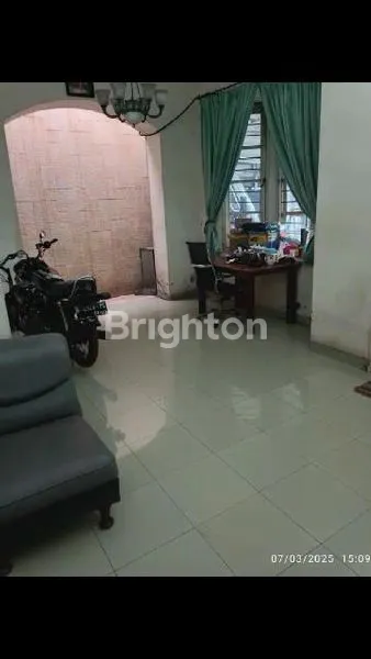 image DI JUAL RUMAH SEKTOR 7 (5)