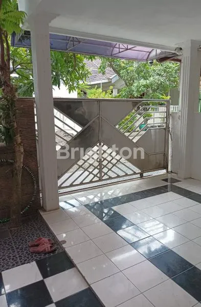 image RUMAH SIAP PAKAI BAGUS TERAWAT, AREA PONDOK CANDRA. DEKAT KE JUANDA DAN AKSES TOL WARU / JUANDA, DEKAT KE RAYA MERR DAN AREA RUNGKUT. (3)