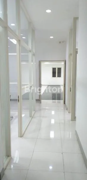 image RUKO PREMIUM 4 LANTAI DI GEMBLONGAN - LOKASI EMAS PUSAT KOTA (8)