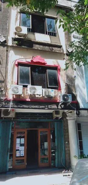 image RUKO SIAP PAKAI – DENPASAR BARATLOKASI STRATEGIS DI KAWASAN KOMERSIL (1)