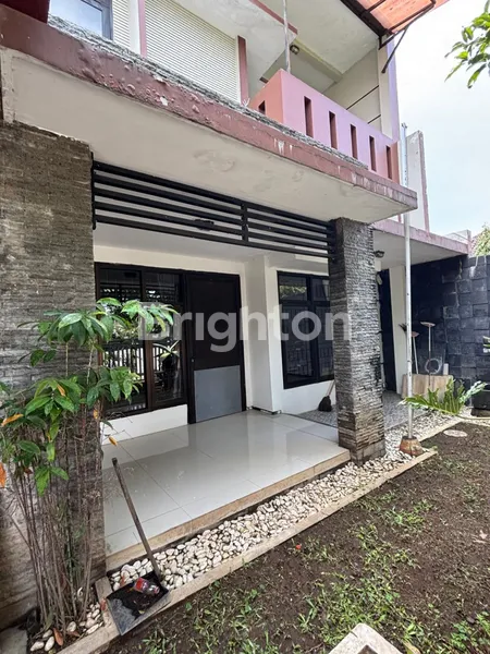 image DIJUAL RUMAH BANGUNAN BAGUS PERUMAHAN ELITE PERMATA JINGGA, KOTA MALANG (2)