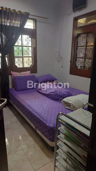 image RUMAH MEWAH 2 LANTAI 5KT DI PULO GADUNG, BEBAS BANJIR (5)