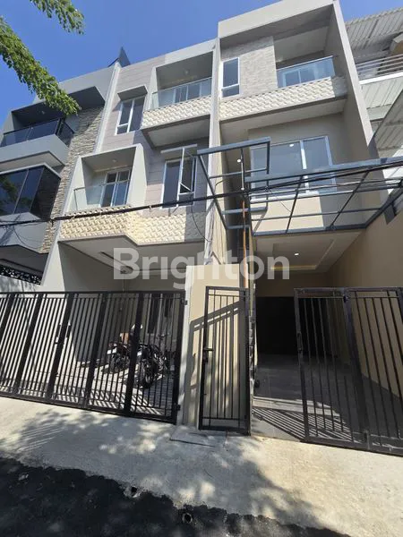 Gambar Property RUMAH MODERN MINIMALIS 3,5 LANTAI LETAK STRATEGIS, TAMAN RATU, DURI KEPA , DEKAT GREENVILLE DAN TANJUNG DUREN, JAKARTA BARAT