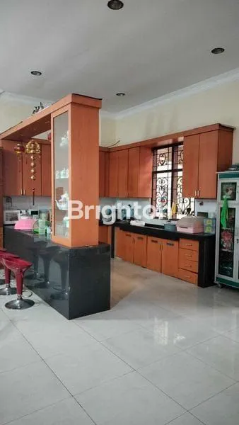 image RUMAH MEWAH 4 LANTAI FULL FURNISH DI KANGKUNG, MEDAN BARU (6)