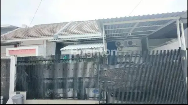 image RUMAH DIJUAL MURAH DI RUNGKUT UPN LUAS TANAH 105 HANYA 900JUTAAN - LOKASI STRATEGIS GA BLUSUKAN (1)