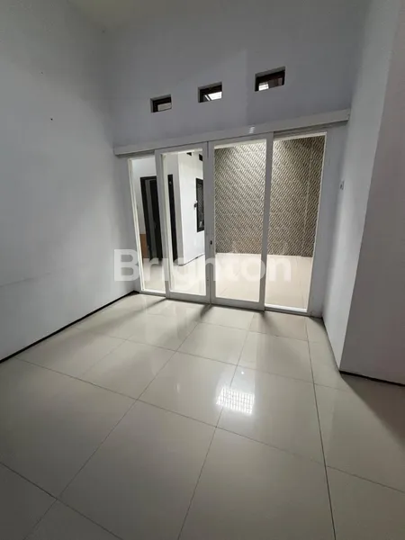 image DIJUAL RUMAH BANGUNAN BAGUS PERUMAHAN ELITE PERMATA JINGGA, KOTA MALANG (4)