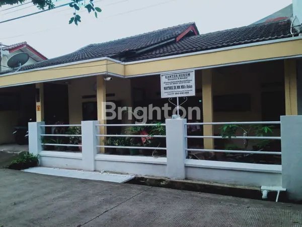 image RUMAH HOEK 2 LANTAI STRATEGIS DI TAMAN NAROGONG INDAH, BEKASI (2)