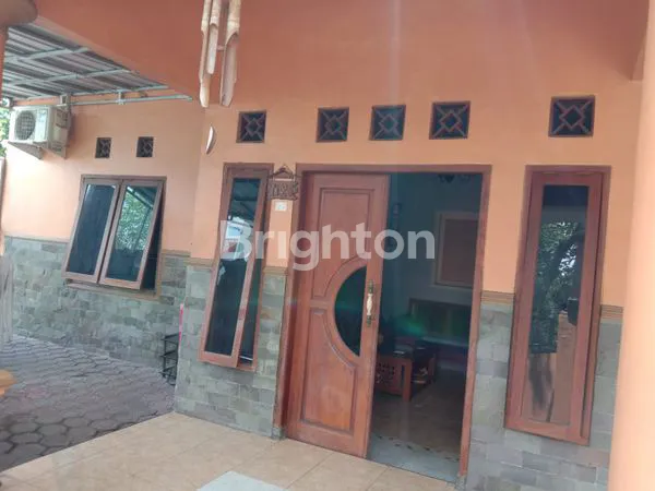 image RUMAH MEWAH 2 LANTAI HOOK DI PURI SEJAHTERA SUKODONO, 5KT (2)