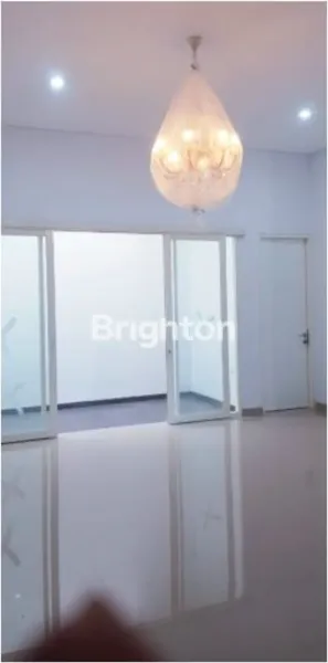 image RUMAH GRESS MODERN MINIMALIS DI PAKUWON CITY (4)