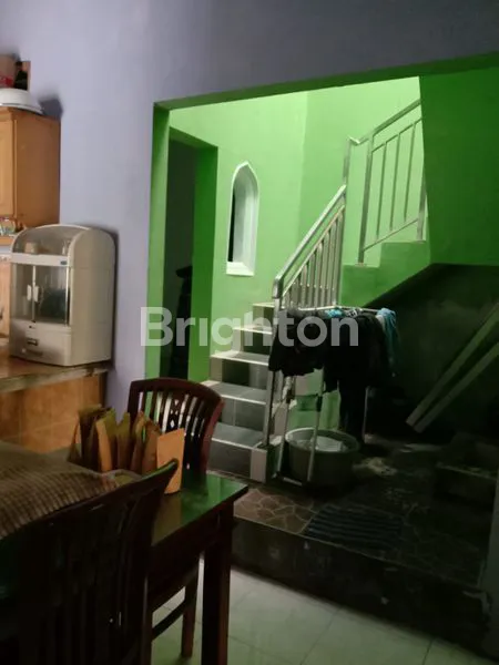 image RUMAH MEWAH 2 LANTAI HOOK DI PURI SEJAHTERA SUKODONO, 5KT (5)