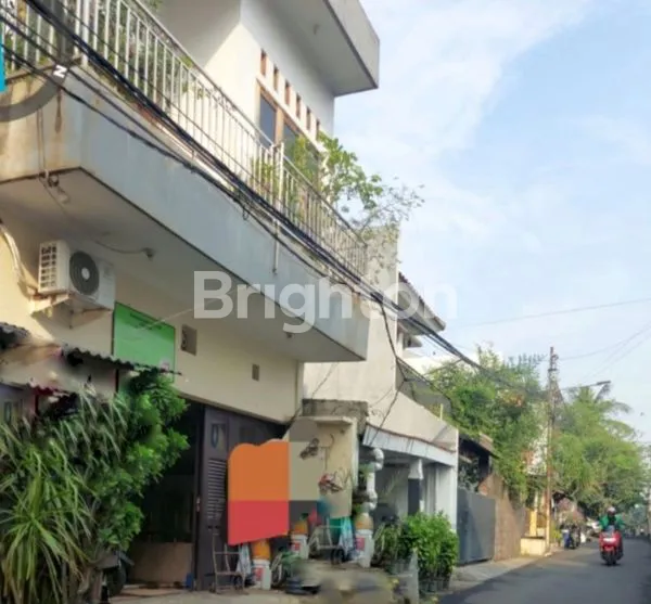 image RUMAH 2.5  LANTAI LOKASI STRATEGIS DIPATAL SENAYAN JAKARTA SELATAN (1)