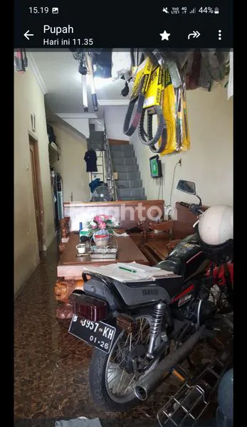 image RUMAH 2.5  LANTAI LOKASI STRATEGIS DIPATAL SENAYAN JAKARTA SELATAN (7)