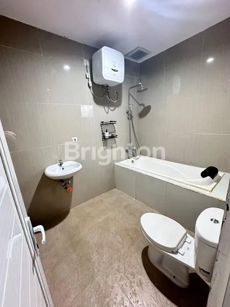 image RUMAH MEWAH 2 LANTAI THE SAVIA BSD - CLUSTER EXCLUSIVE ONE GATE (6)