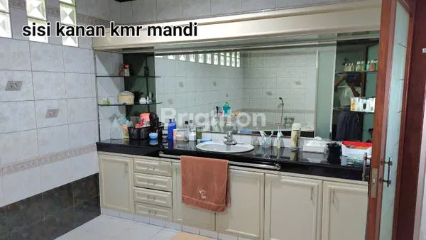 image RUMAH MEWAH SIAP PAKAI SEMI FURNISH HANYA 7 MENIT DARI UNIV MARANATHA (6)