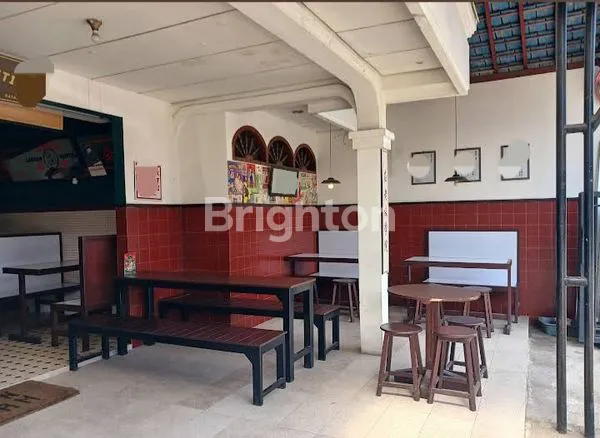 image RUMAH COCOK UNTUK TEMPAT USAHA (1)