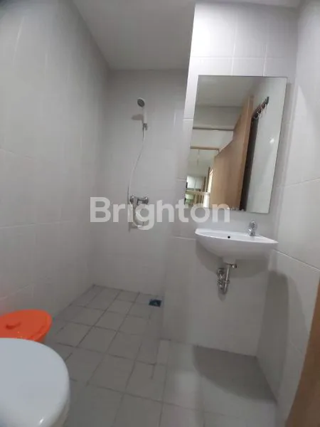 image APARTEMEN STUDIODEKAT UMS DAN RSO FULL FURNISED DI MENARA ONE PABELAN (3)