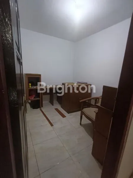 image RUMAH 2 LANTAI SEMI FURNISH DI FAJAR INDAH SOLO - DEKAT TOL NGEMPLAK (5)