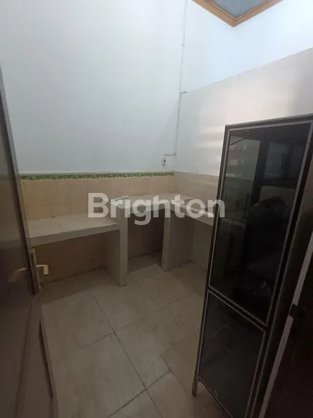 image RUMAH 2 LANTAI SEMI FURNISH DI FAJAR INDAH SOLO - DEKAT TOL NGEMPLAK (7)