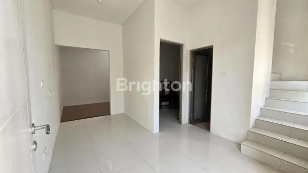 image TERMURAH DIKELASNYA, DIJUAL RUMAH 2 LANTAI GREENLAND MENGANTI (5)