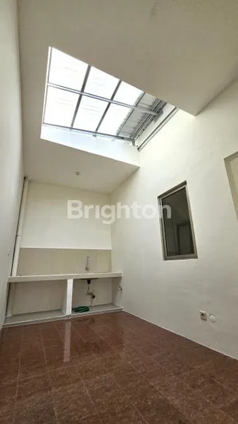 image TERMURAH DIKELASNYA, DIJUAL RUMAH 2 LANTAI GREENLAND MENGANTI (2)