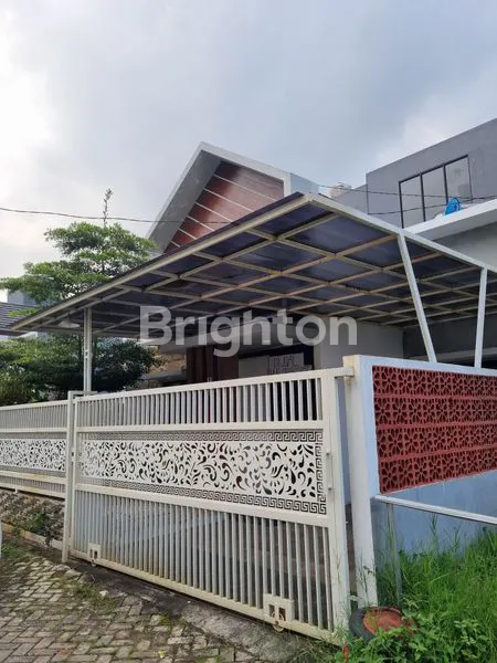 image RUMAH STRATEGIS DI PERUMAHAN PESANGGRAHAN KUSUMA BATU DEKAT MUSIUM ANGKUT,SELECTA 1 DAN 2,WISATA PETIK BUAH (1)