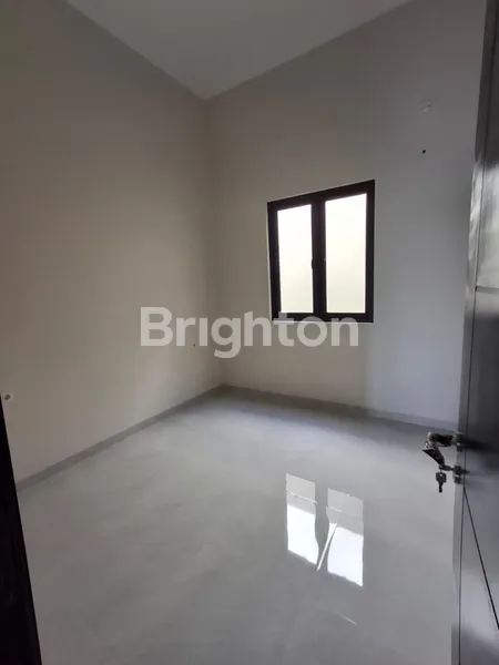 image NGINDEN INTAN BARU GRESS 2LT ROW 3,5 MOBIL ONE GATE SYSTEM (3)