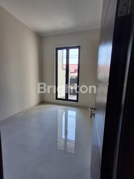 image NGINDEN INTAN BARU GRESS 2LT ROW 3,5 MOBIL ONE GATE SYSTEM (4)