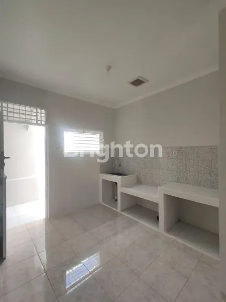 image RUMAH MEWAH MURAH STRATEGIS DEPOK (5)