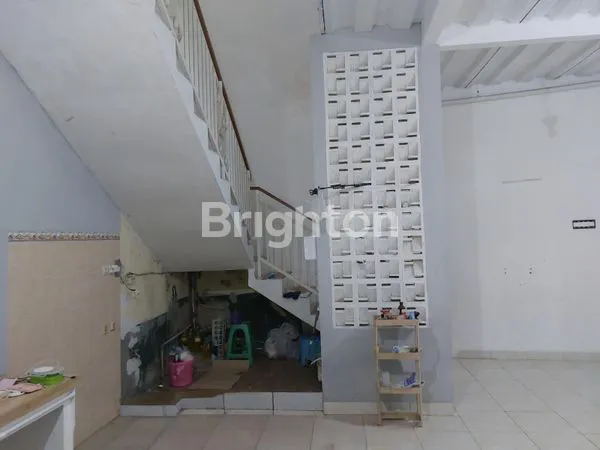 image RUMAH 2 LANTAI SIAP HUNI DI PERMATA DEPOK REGENCY (3)