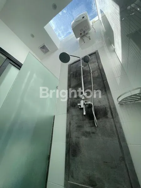 image VILLA STRATEGIS DI JANTUNG PARIWISATA PANTAI BATU BELIG (4)