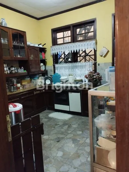 image RUMAH MEWAH 2 LANTAI DI PASAR KLIWON SOLO - 6KT, SHM, 500M² (5)