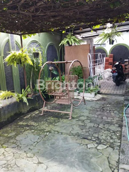 image RUMAH MEWAH 2 LANTAI DI PASAR KLIWON SOLO - 6KT, SHM, 500M² (6)