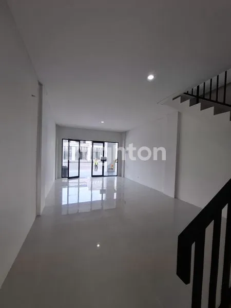 image RUKO BARU GRESS CITRALAND DRIYOREJO (3)