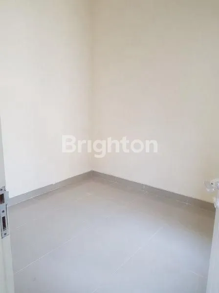 image RUMAH SIAP HUNI DI SERPONG GARDEN CISAUK TANGERANG (4)