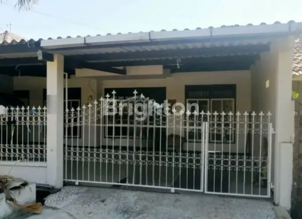 image RUMAH HITUNG TANAH DI TAMAN PONDOK INDAH WIYUNG BLOK DEPAN (1)