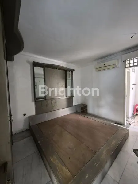 image RUMAH KETAPANG UTARA TAMAN SARI JAKARTA BARAT BEBAS BANJIR (8)