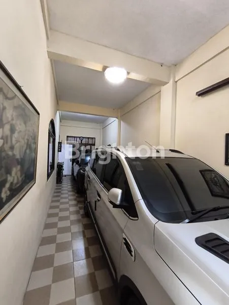 image RUMAH MEWAH 2.5 LANTAI DI CENGKARENG INDAH (4)