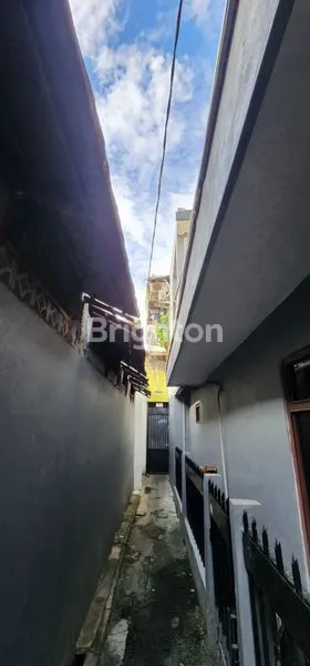 RUMAH 2 LANTAI DI PISANGAN JAKARTA TIMUR.