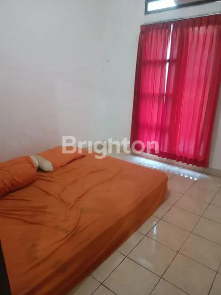 image RUMAH 2 LANTAI STRATEGIS DI GRAND TAMAN SARI, DEKAT TOL PALARAN (7)