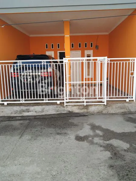 image RUMAH 2 LANTAI SEMI FURNISHED  (2)