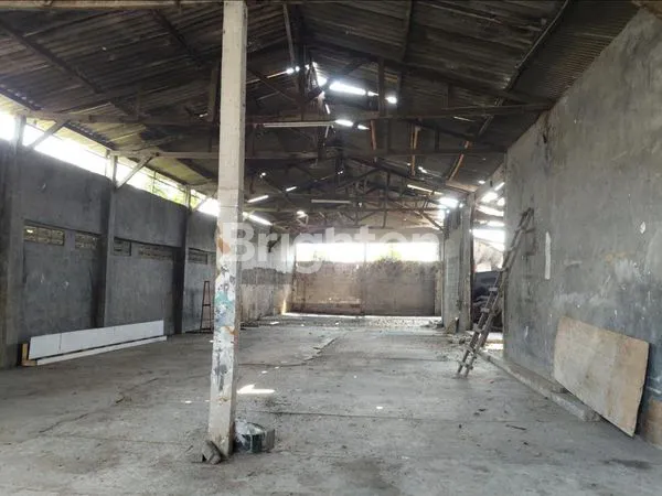 image GUDANG LAMA BUTUH RENOV DI PINGGIR JALAN RAYA DAANMOGOT, JAKARTA BARAT (KODE RMRG 280) (7)
