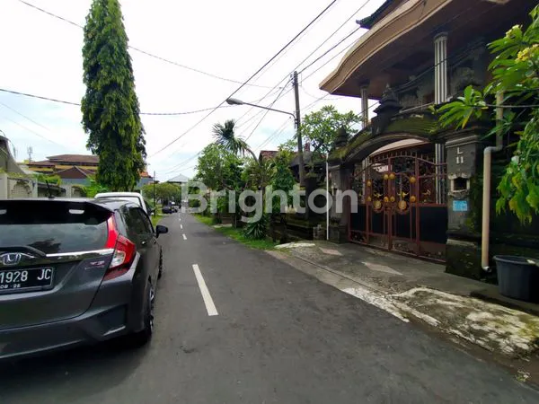 image RUMAH MEWAH 4 ARE DI GATSU TENGAH – 4 KAMAR TIDUR, NYAMAN & STRATEGIS! (3)