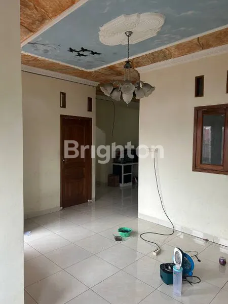 image RUMAH TOKO SIAP HUNI LOKASI DI PINGGIR JALAN RAMAI COCOK UNTUK USAHA, BISNIS DAN INVESTASI DI JATICEMPAKA, PONDOK GEDE, BEKASI (4)